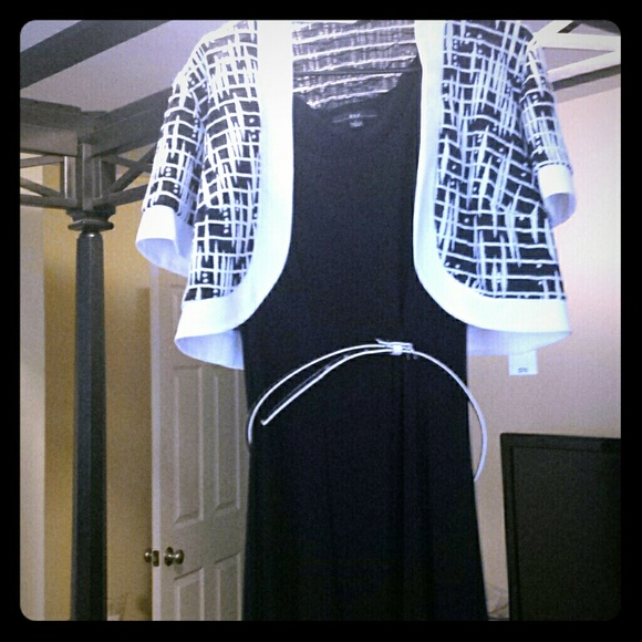 Jacket and ensemble with belt