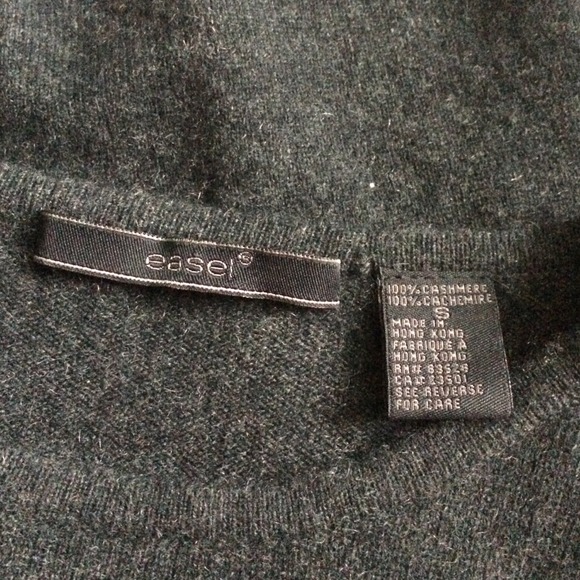 SOLD 100% Cashmere Dark Charcoal Gray sweater - Picture 4 of 4