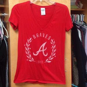 Atlanta Braves V-Neck tshirt