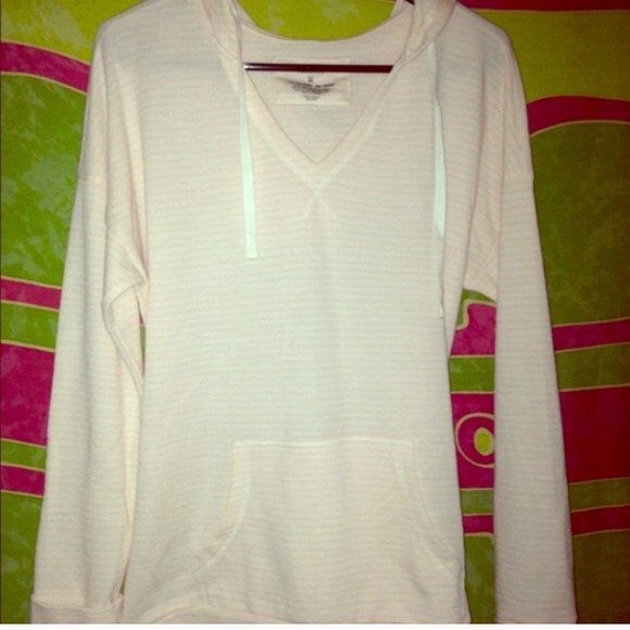 Sweater🎀 price reduced!!!
