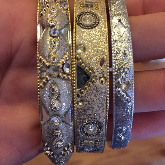 Gold and Silver Bangles! - Picture 4 of 4
