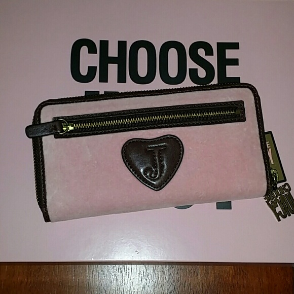 Juicy Couture Velour Matching Wallet - Picture 2 of 3