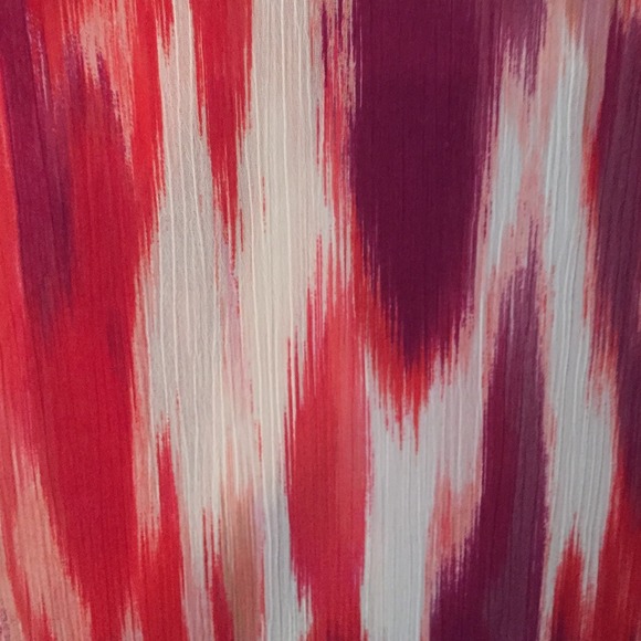 Sheer Flowy Express Blouse - Picture 2 of 4