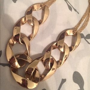 Shiny Necklace. 👌