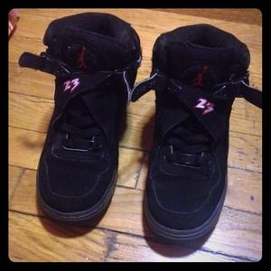 Fusion 8's Jordan size 4.5