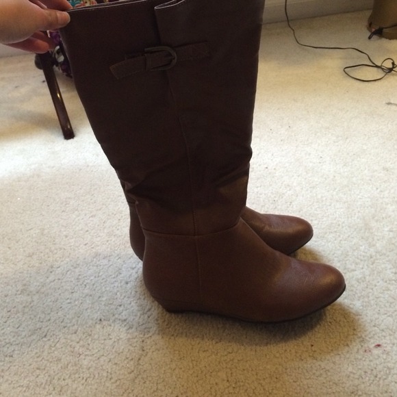 Brown boots