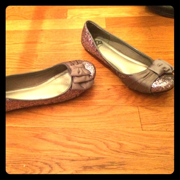 Party Shoes. (flats)