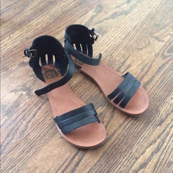 DV by Dolce Vita Daffodil Gladiator Sandal