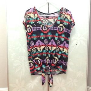 Aztec Print Shirt w/ Gold Studs (XL)