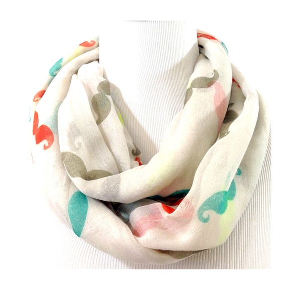 Cute Mustache Scarf - Picture 2 of 3