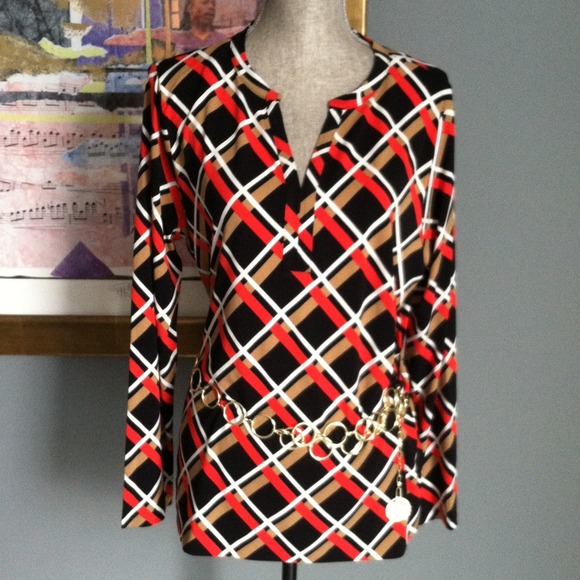 Anne Klein Tops - ✨SALE✨ Anne Klein Blouse w/Chain Belt