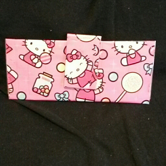 Customized hello kitty clutch
