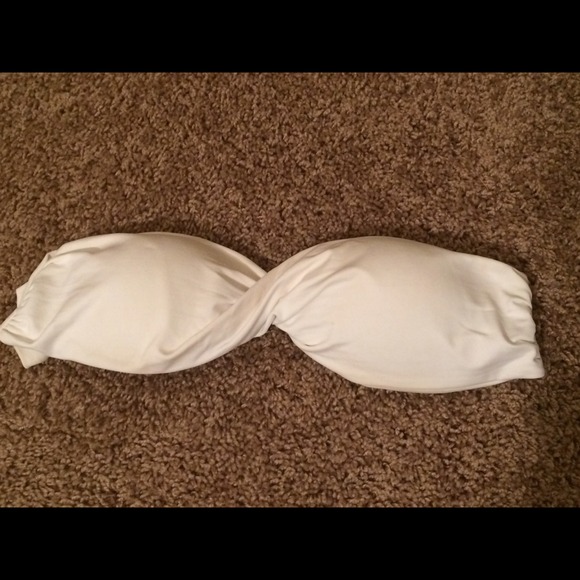 Strapless bikini top