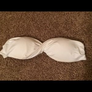 Strapless bikini top