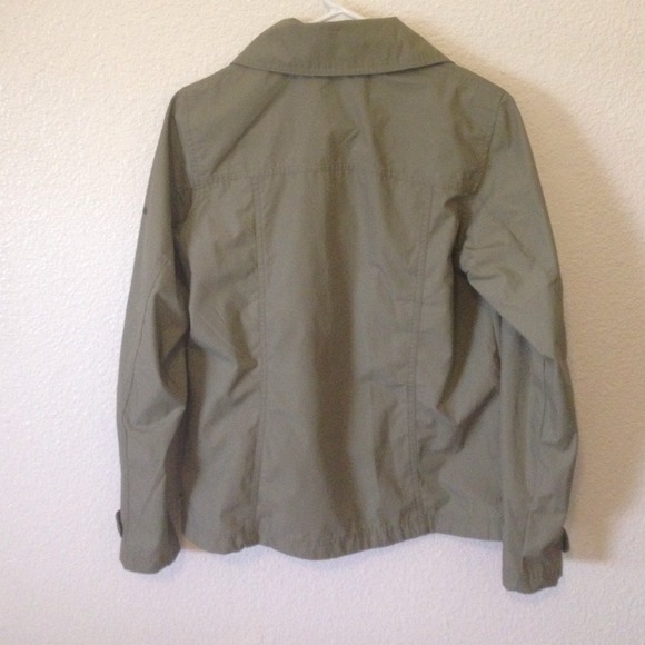 SOLD!! Columbia jacket - Picture 2 of 3