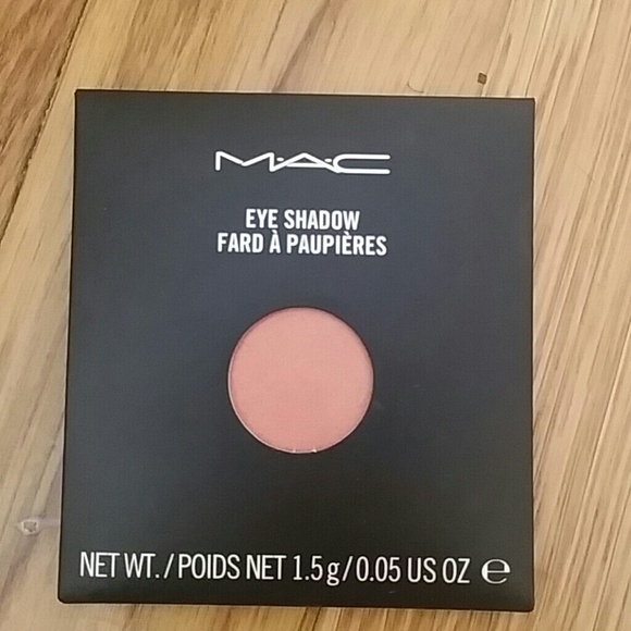 ❌SOLD❌MAC Eyeshadow inserts - Picture 2 of 4