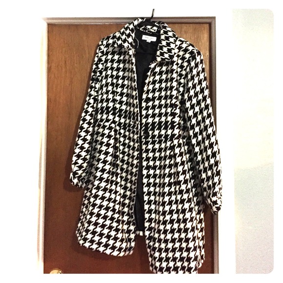 Black and Cream Dress Style Jacket