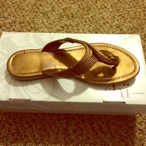 Dark golden brown sandal by SHI
