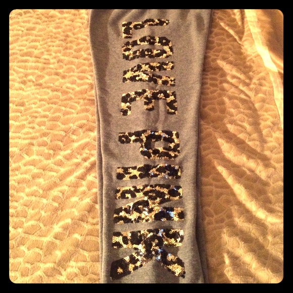 Victoria's Secret PINK cheetah bling sweatpants