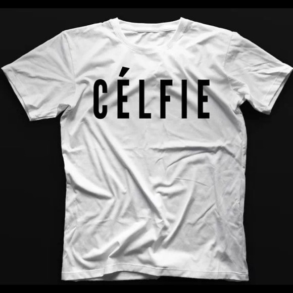 Gorgeous Ćelfie Tee ❤️ - Picture 2 of 2