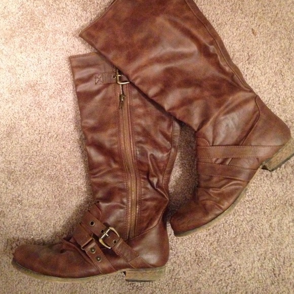 Carlos by Carlos Santana light brown tall boots
