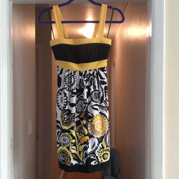 Black and yellow floral formal dress❌SOLD❌