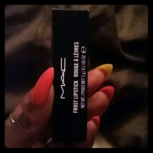 Mac lipstivk CB96