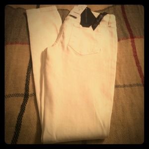 Bebe super skinny winter white jeans