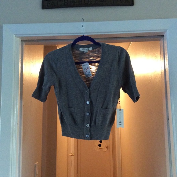 Gray short cardigan❌SOLD❌