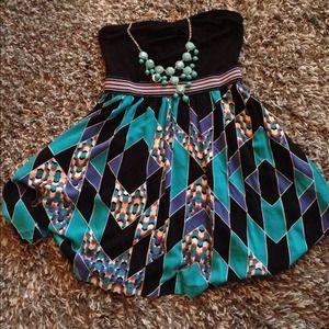 Cute strapless dress with free necklace