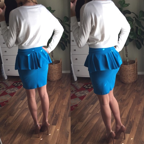 SOLD Blue BEBE Peplum Pencil Skirt S - Picture 2 of 4
