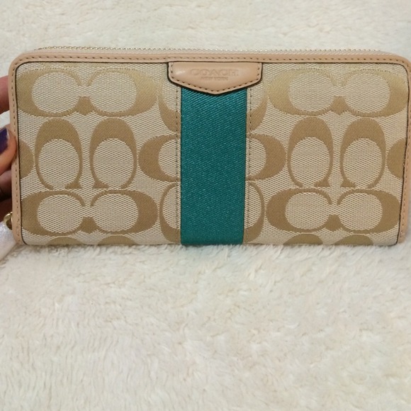 Coach Wallet emerald