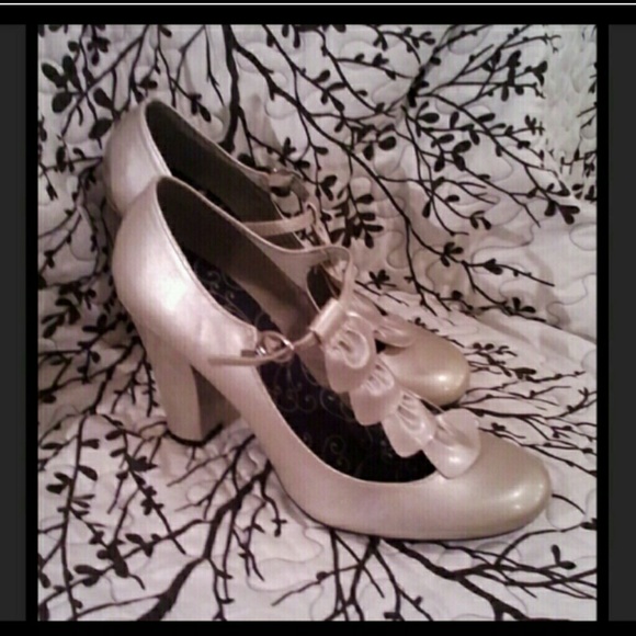 "Sold" Pearl Mary Jane Shoes NWOTs