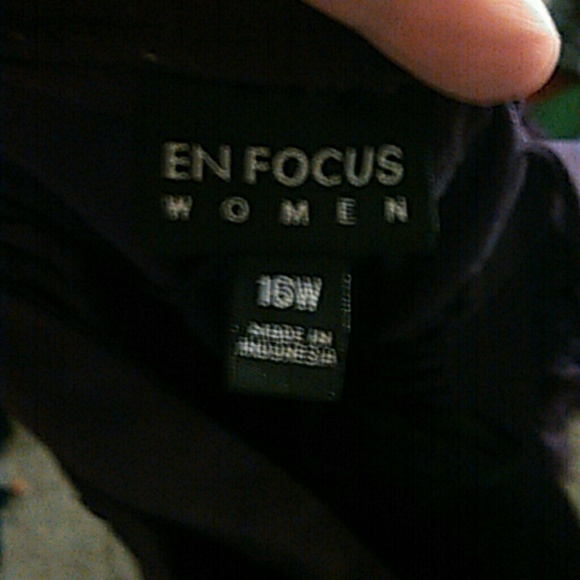 PUPRPLE RUFFLED DRESS - Picture 2 of 3