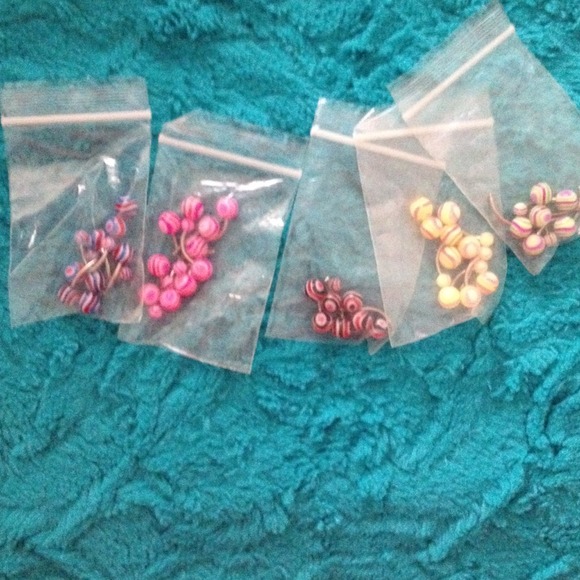 Belly rings - Picture 1 of 3