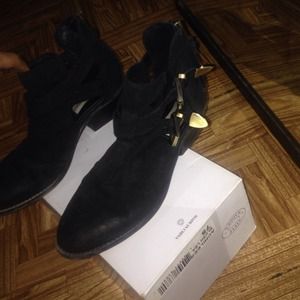 Steve Madden Cinch