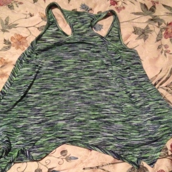 Tank top with elephant on the front. - Picture 2 of 3