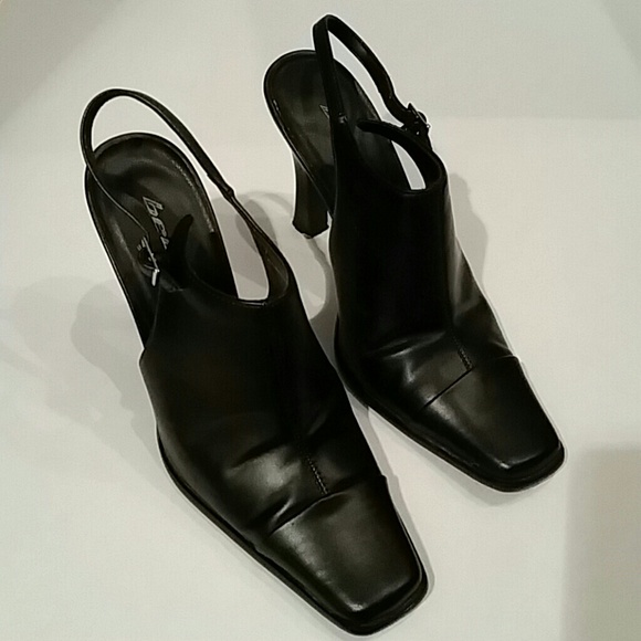 Bee Fly Slingback Pump