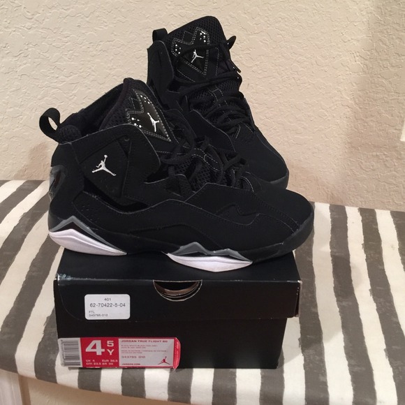 Jordan True Flights