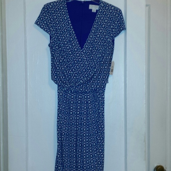 Clothes - Picture 3 of 3