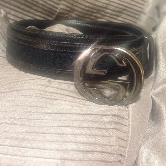 Authentic Gucci Belt /small Gs