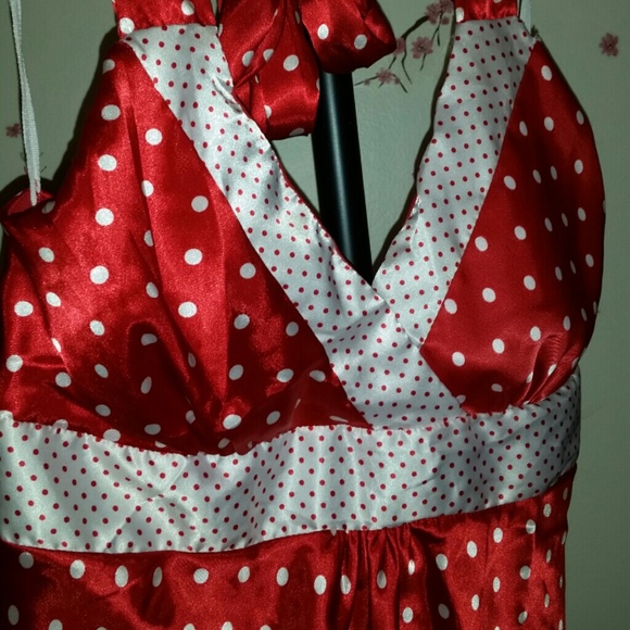 Sliky Halter top, by Vanity - Picture 2 of 4