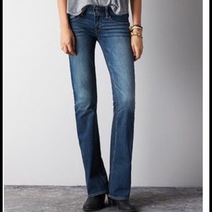 American Eagle Light Wash Jeans
