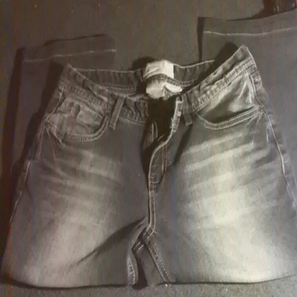 Maurices capris