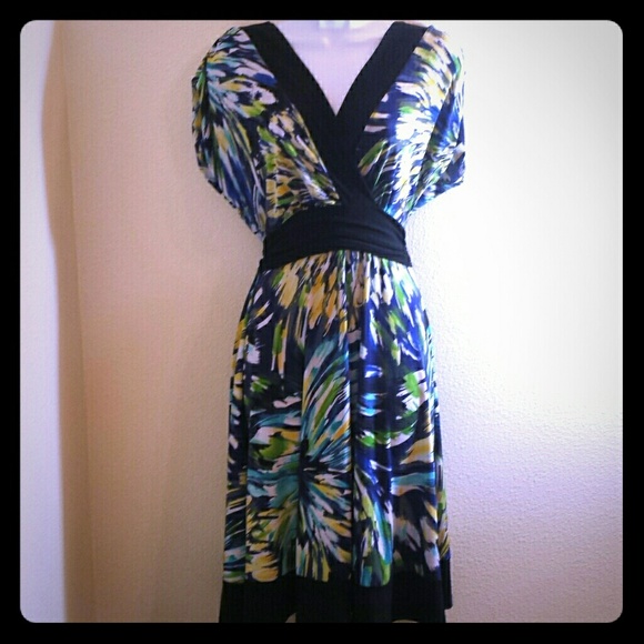 Roulette Dresses & Skirts - *SALE!* Roulette (Macy's) Colorful Dress!