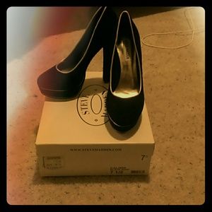 Steve Madden pumps