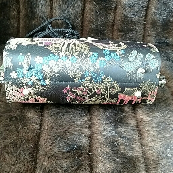 Sasha Clutch - Picture 4 of 4