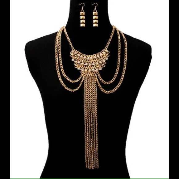 Multilayered Chain Necklace & Earring Set