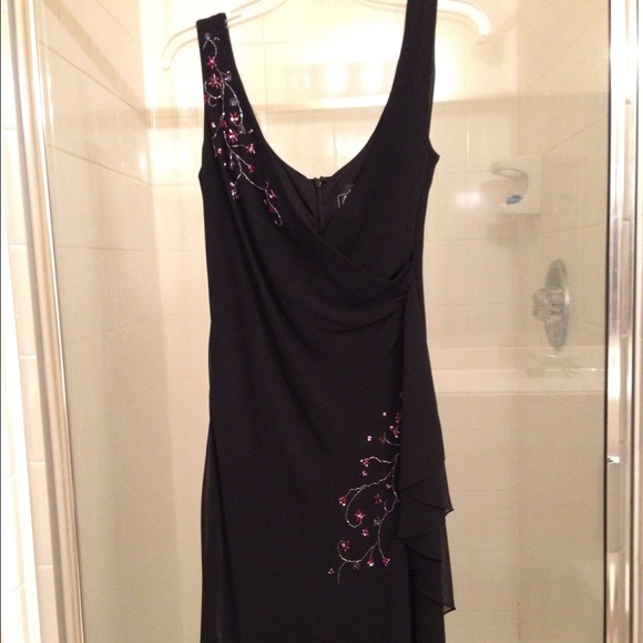 Evening black dress by Alex