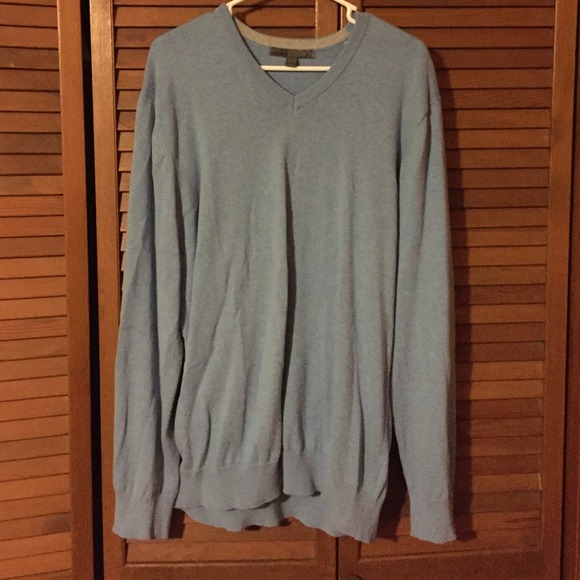 Men’s Old Navy sweater